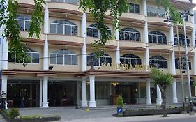 Kaputra Hotel